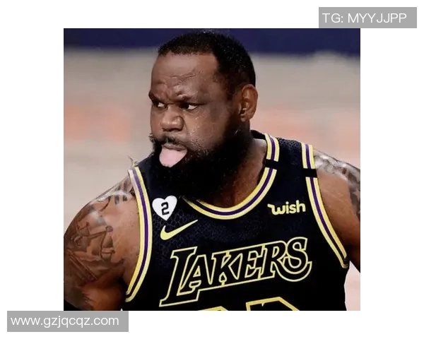 因踢足球而变胖的球星揭秘如何从运动员到胖达人身份转变 因踢足球而变胖的球星揭秘如何从运动员到胖达人身份转变