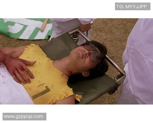 少林足球星爷妙手模仿李小龙动作绝技创意展现笑点与热血碰撞 少林足球星爷妙手模仿李小龙动作绝技创意展现笑点与热血碰撞