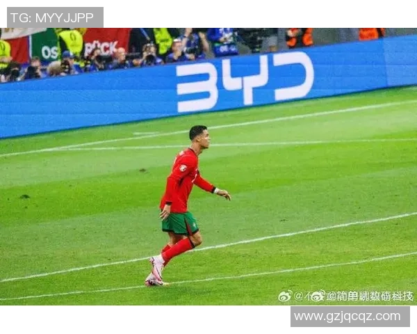 德国黑人球星在绿茵赛场上的奋斗历程与辉煌贡献 德国黑人球星在绿茵赛场上的奋斗历程与辉煌贡献