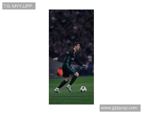 最新足球明星壁纸合集 精选高清大图展现球场巨星风采