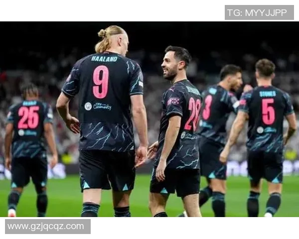 足坛传奇狼狗横空出世闪耀绿茵场书写属于自己的辉煌篇章