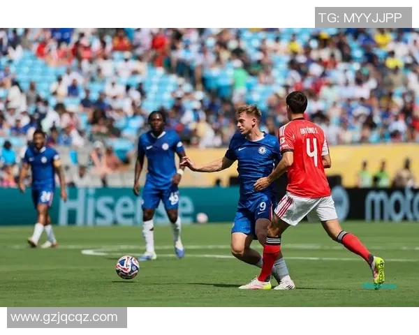 足球星期六：全新赛季开幕 豪门对决即将上演 精彩比赛一网打尽