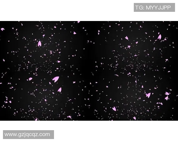 足球球星背影黑色背景下的荣耀与挑战 展现不一样的运动传奇