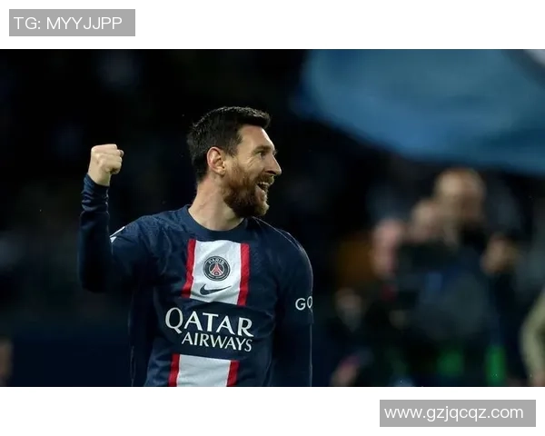 足球黑鞋传奇：哪些足球巨星曾选择穿黑色球鞋展现个人风采